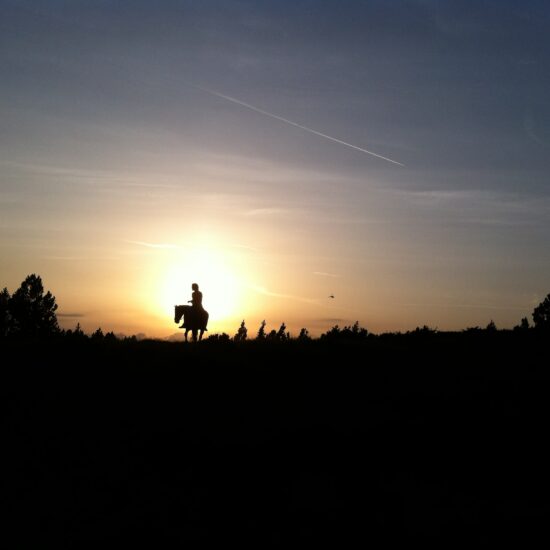Rando cheval coucher de soleil Beille