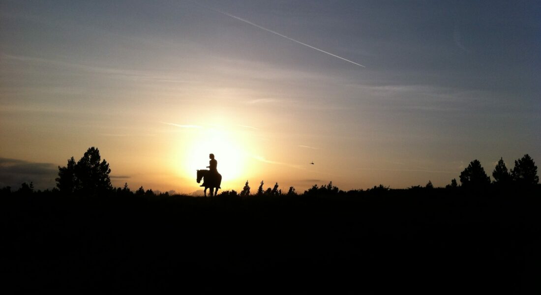 Rando cheval coucher de soleil Beille Rando cheval coucher de soleil Beille